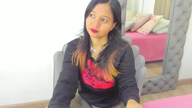 Snapshot of zusan_king_ chatting on 04.18.26 zusan king online show from 04.18.26