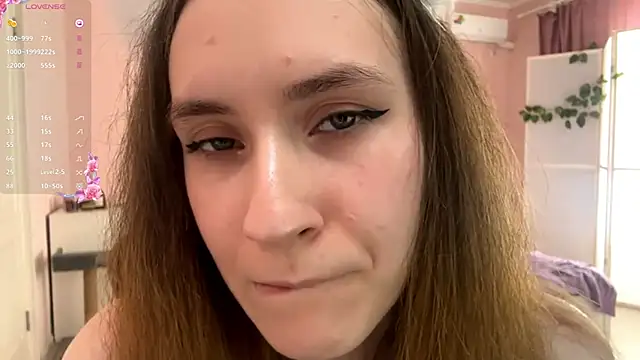 KittyHottieLol online show from 09.15.25