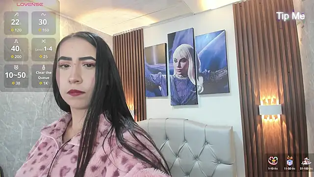 Snapshot of Sophi_Thaylorr chatting on 10.02.25 Sophi Thaylorr online show from 10.02.25