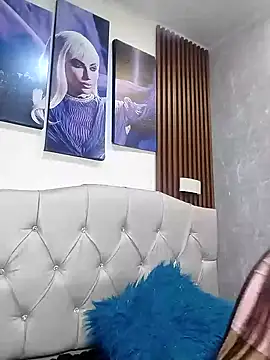 Snapshot of Sophi_Thaylorr chatting on 10.08.25 Sophi Thaylorr online show from 10.08.25