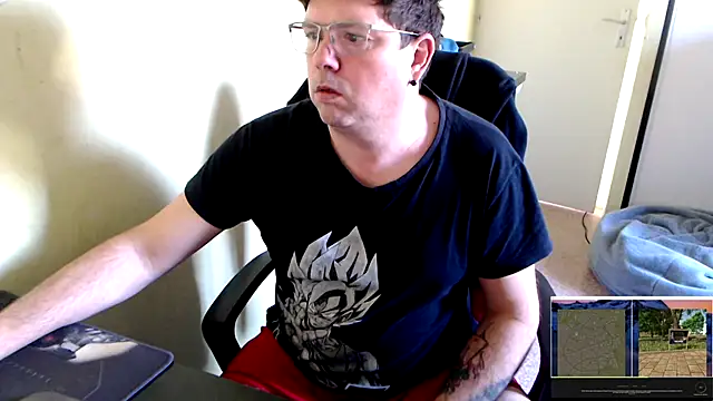 Snapshot of blueandwhite1 chatting on 03.04.25 blueandwhite1 online show from 03.04.25