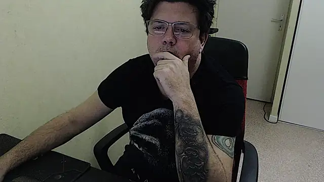 Snapshot of blueandwhite1 chatting on 01.07.26 blueandwhite1 online show from 01.07.26