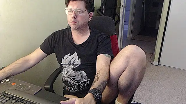 Snapshot of blueandwhite1 chatting on 02.13.26 blueandwhite1 online show from 02.13.26