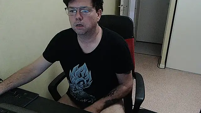 Snapshot of blueandwhite1 chatting on 03.04.26 blueandwhite1 online show from 03.04.26