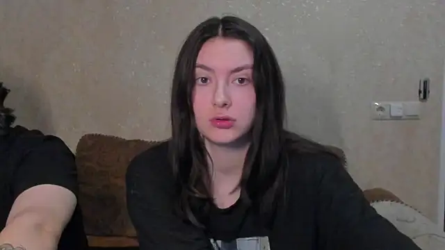 muuur fam online show from 01.05.26