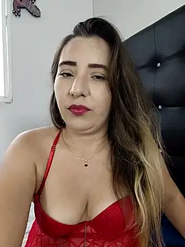 Snapshot of isabella_lovem chatting on 02.02.26 isabella lovem online show from 02.02.26