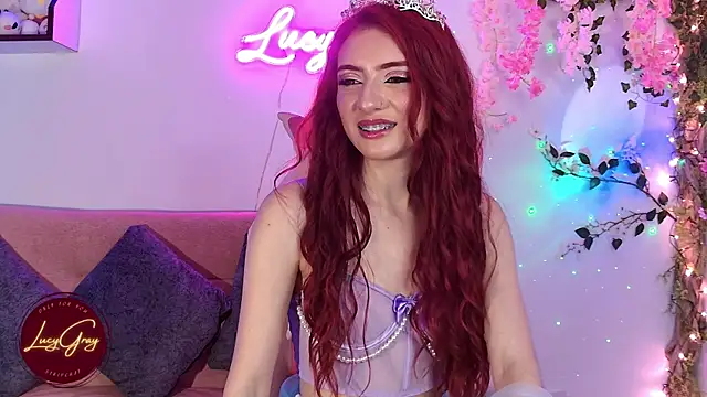 LucyGray online show from 09.23.25