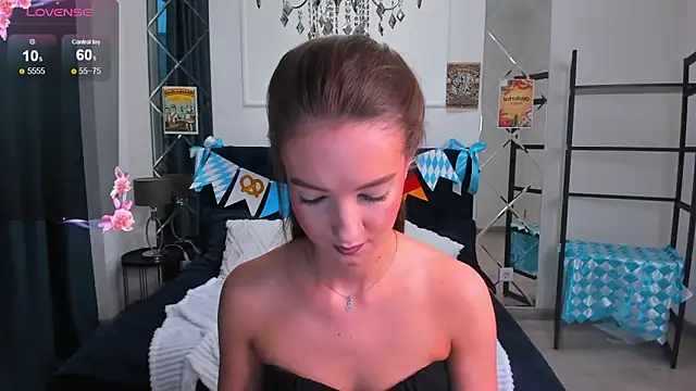 LoraSunnyy online show from 09.21.25