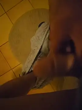 Snapshot of justeadeux chatting on 11.04.25 justeadeux online show from 11.04.25