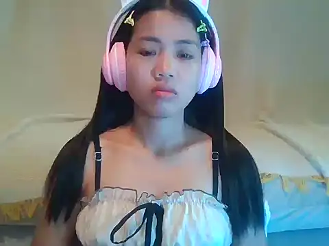 AnnewithanE online show from 09.23.25