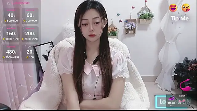 Abb-qiaoyi online show from 11.28.25