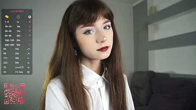 Snapshot of DreamyDaisy chatting on 09.21.25 DreamyDaisy online show from 09.21.25