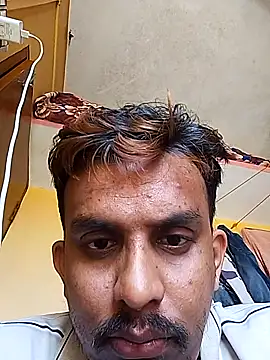 Snapshot of Nihaal17 chatting on 10.04.25 Nihaal17 online show from 10.04.25