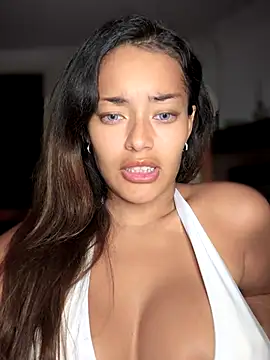 Snapshot of Risky_Workouts chatting on 09.16.25 Risky Workouts online show from 09.16.25