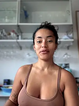 Snapshot of Risky_Workouts chatting on 09.21.25 Risky Workouts online show from 09.21.25