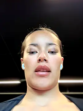 Snapshot of Risky_Workouts chatting on 10.26.25 Risky Workouts online show from 10.26.25