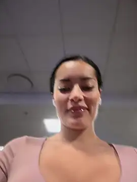 Snapshot of Risky_Workouts chatting on 10.27.25 Risky Workouts online show from 10.27.25