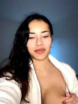 Snapshot of Risky_Workouts chatting on 12.16.25 Risky Workouts online show from 12.16.25