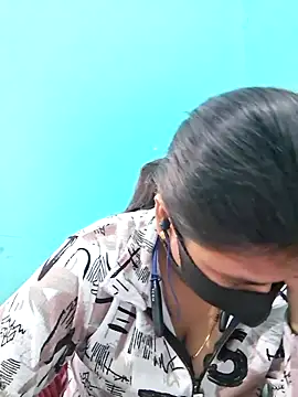 Snapshot of DivyaBhabhi69@xh chatting on 05.07.26 DivyaBhabhi69xh online show from 05.07.26