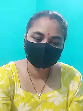 Snapshot of DivyaBhabhi69@xh chatting on 06.05.26 DivyaBhabhi69xh online show from 06.05.26