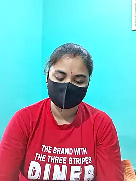 Snapshot of DivyaBhabhi69@xh chatting on 06.06.26 DivyaBhabhi69xh online show from 06.06.26