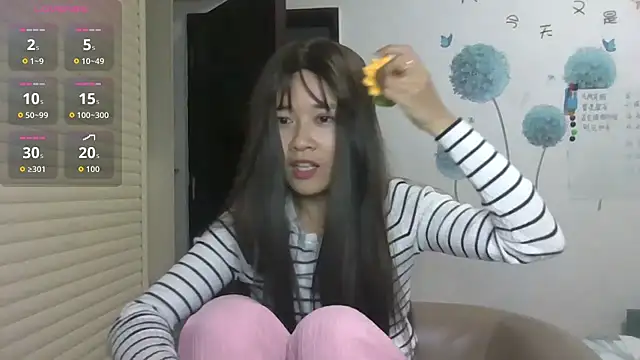 Snapshot of Monice1314 chatting on 10.20.25 Monice1314 online show from 10.20.25