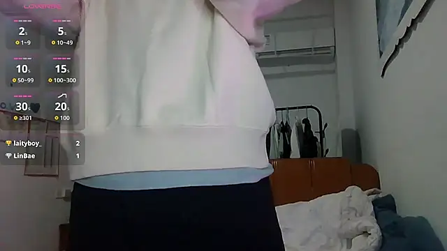 Snapshot of Monice1314 chatting on 10.23.25 Monice1314 online show from 10.23.25