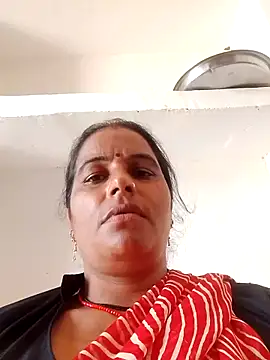 Snapshot of Suhani_hot12 chatting on 09.22.25 Suhani hot12 online show from 09.22.25