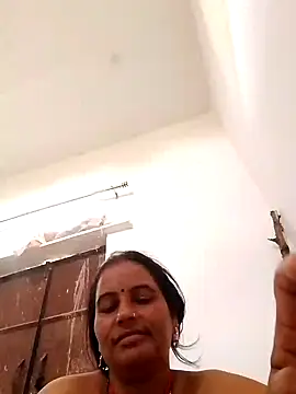 Snapshot of Suhani_hot12 chatting on 10.04.25 Suhani hot12 online show from 10.04.25