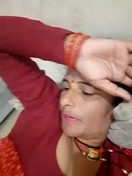 Snapshot of Suhani_hot12 chatting on 10.05.25 Suhani hot12 online show from 10.05.25