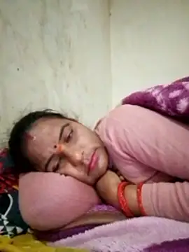 Snapshot of Suhani_hot12 chatting on 10.28.25 Suhani hot12 online show from 10.28.25