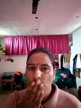 Snapshot of Suhani_hot12 chatting on 12.22.25 Suhani hot12 online show from 12.22.25