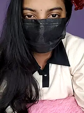 Snapshot of Telugu_sweet_couple_345 chatting on 02.18.26 Telugu sweet couple 345 online show from 02.18.26