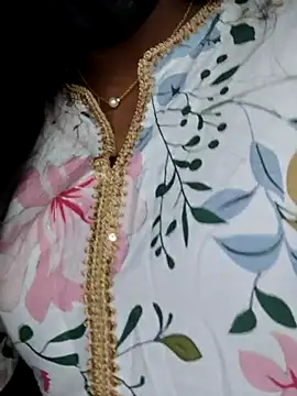 Snapshot of Telugu_sweet_couple_345 chatting on 02.19.26 Telugu sweet couple 345 online show from 02.19.26