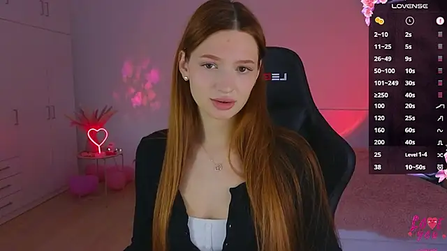 Snapshot of CuteAriel7 chatting on 02.25.26 CuteAriel7 online show from 02.25.26