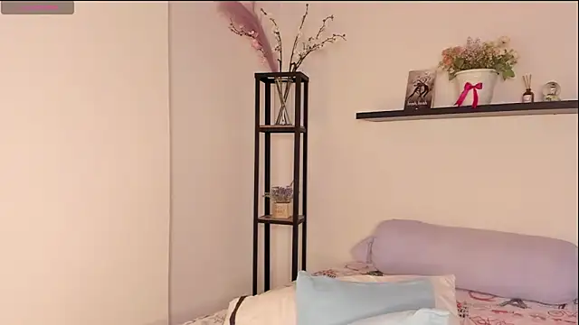 IsablellaDucal online show from 10.02.25