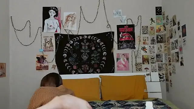 WonderConnie1 online show from 10.19.25