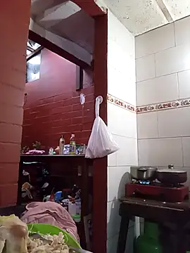 Snapshot of Flora_sweet chatting on 11.12.25 Flora sweet online show from 11.12.25