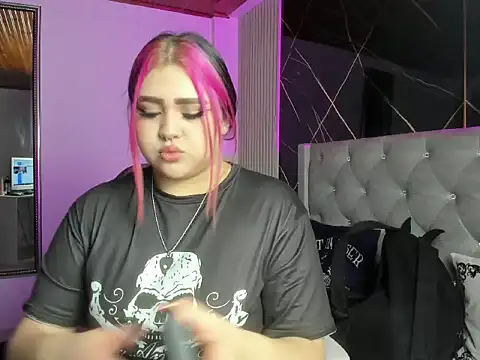 Snapshot of im_bunny__ chatting on 01.17.26 im bunny online show from 01.17.26