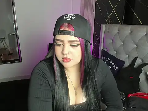 Snapshot of im_bunny__ chatting on 01.19.26 im bunny online show from 01.19.26