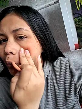 Alessandraa- online show from 10.30.25