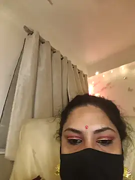 Snapshot of Indian_queen007 chatting on 04.15.26 Indian queen007 online show from 04.15.26