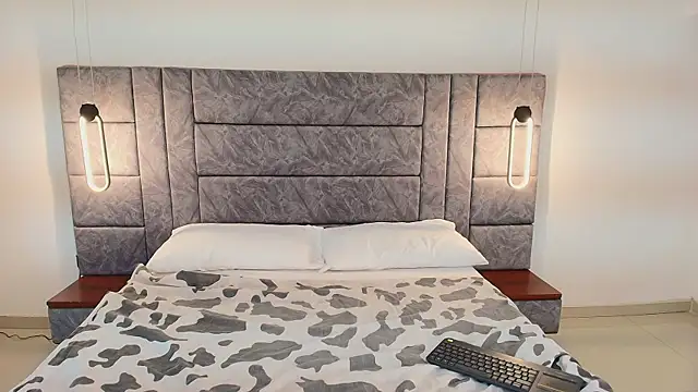 Dakota Megan 69 online show from 03.31.26