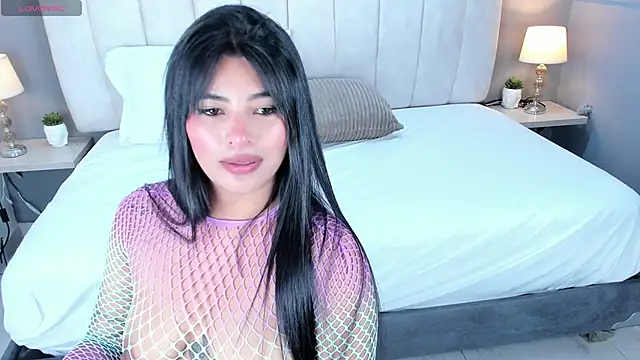 Snapshot of ScarletStarr chatting on 11.13.25 ScarletStarr online show from 11.13.25