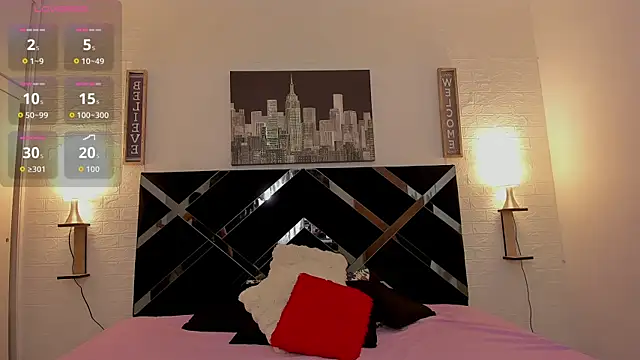 Snapshot of iamCharlotte19 chatting on 10.13.25 iamCharlotte19 online show from 10.13.25