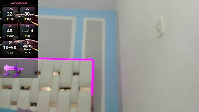 Snapshot of iamCharlotte19 chatting on 11.25.25 iamCharlotte19 online show from 11.25.25