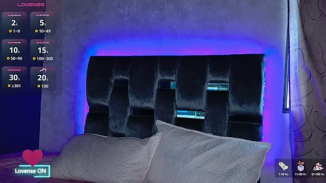 Luna sophya online show from 10.06.25