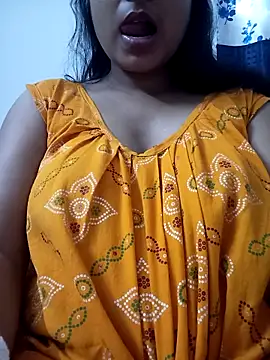 Snapshot of Hot-Jasmin chatting on 11.05.25 Hot-Jasmin online show from 11.05.25