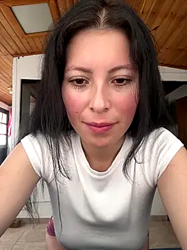 Mia salinass online show from 09.12.25