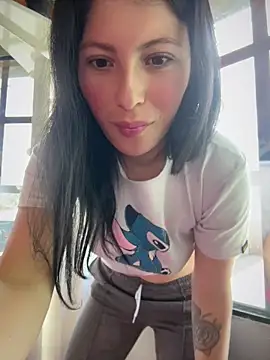 Mia salinass online show from 05.15.26